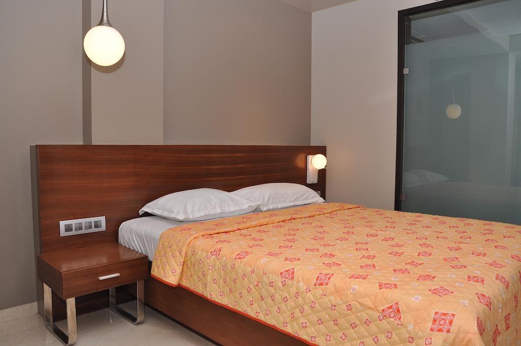 Hotel Imperial Executive, Andheri Мумбаї Екстер'єр фото