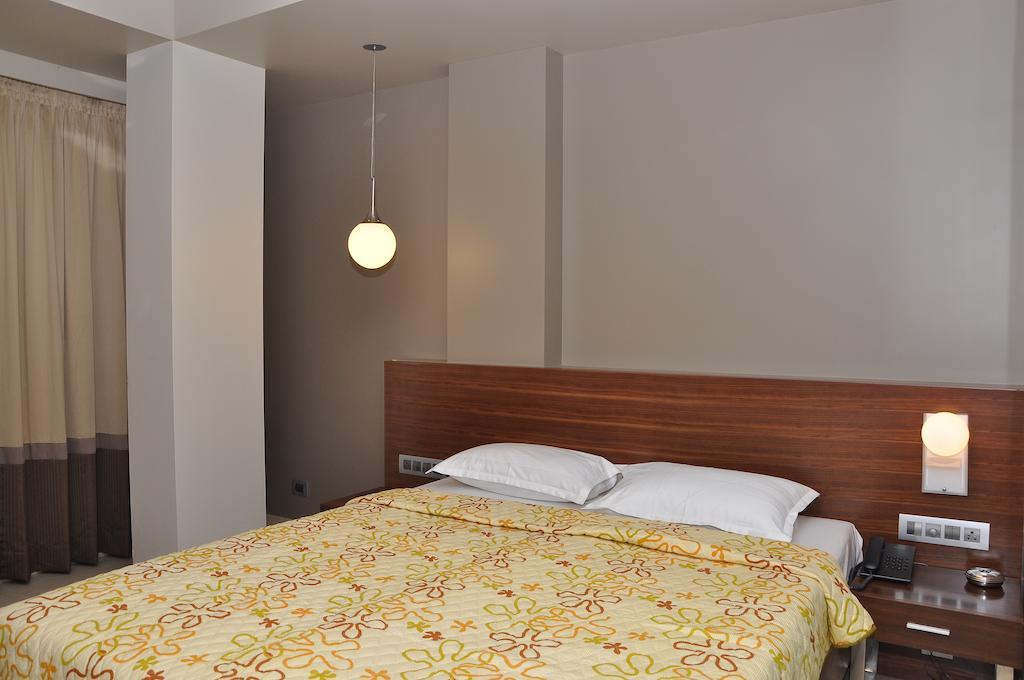 Hotel Imperial Executive, Andheri Мумбаї Екстер'єр фото