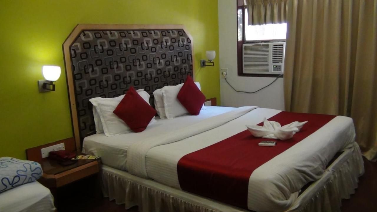 Hotel Imperial Executive, Andheri Мумбаї Екстер'єр фото