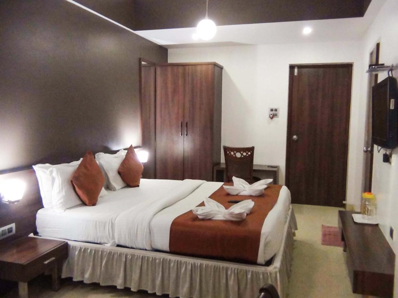 Hotel Imperial Executive, Andheri Мумбаї Екстер'єр фото