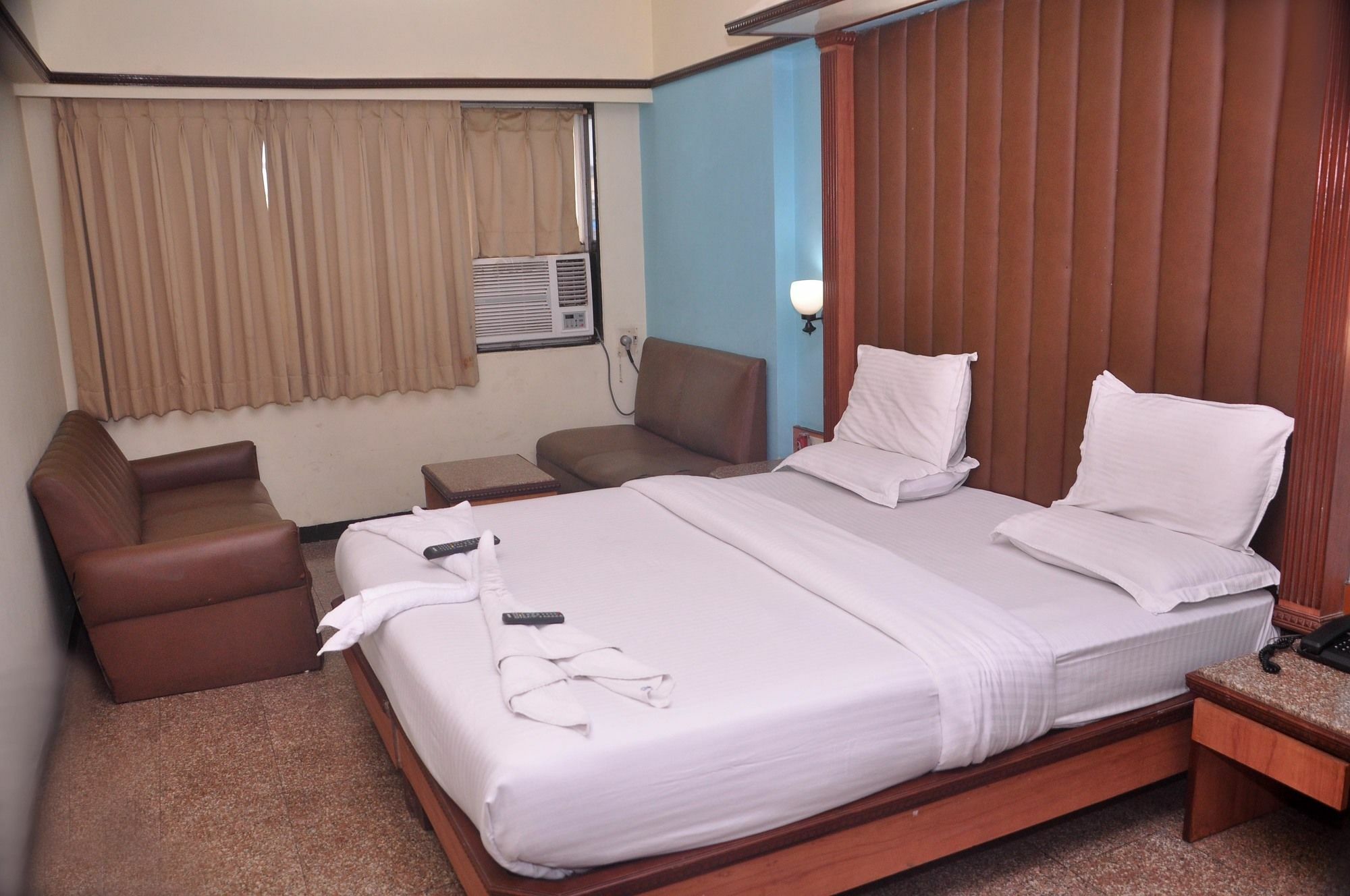 Hotel Imperial Executive, Andheri Мумбаї Екстер'єр фото